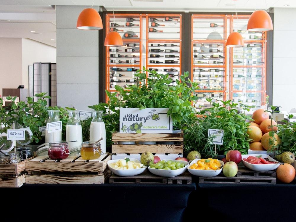 Q Hotel Plus ורוצלב מראה חיצוני תמונה