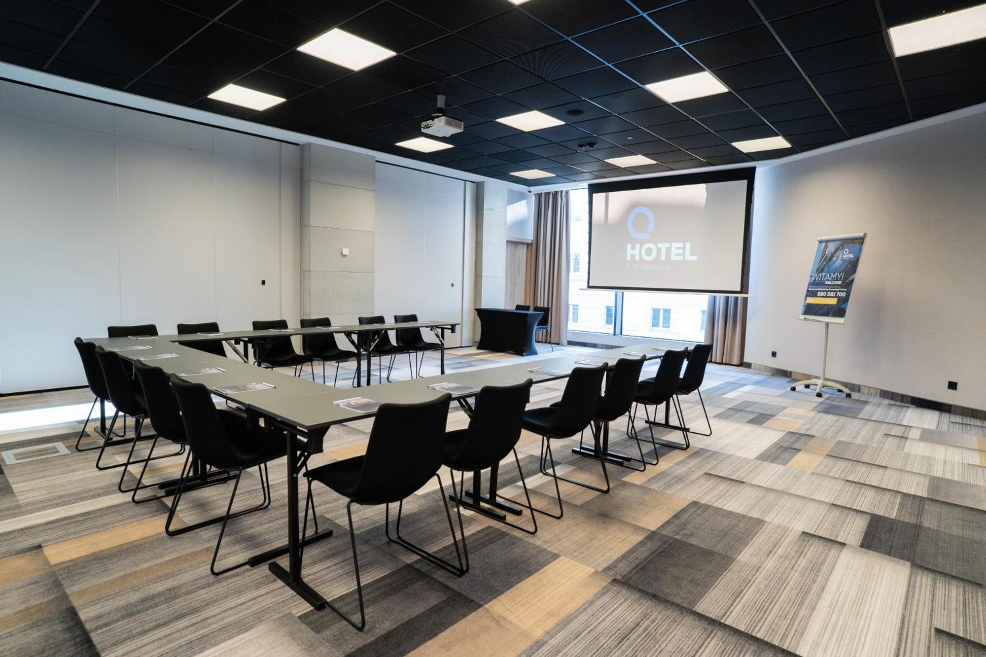 Q Hotel Plus ורוצלב מראה חיצוני תמונה