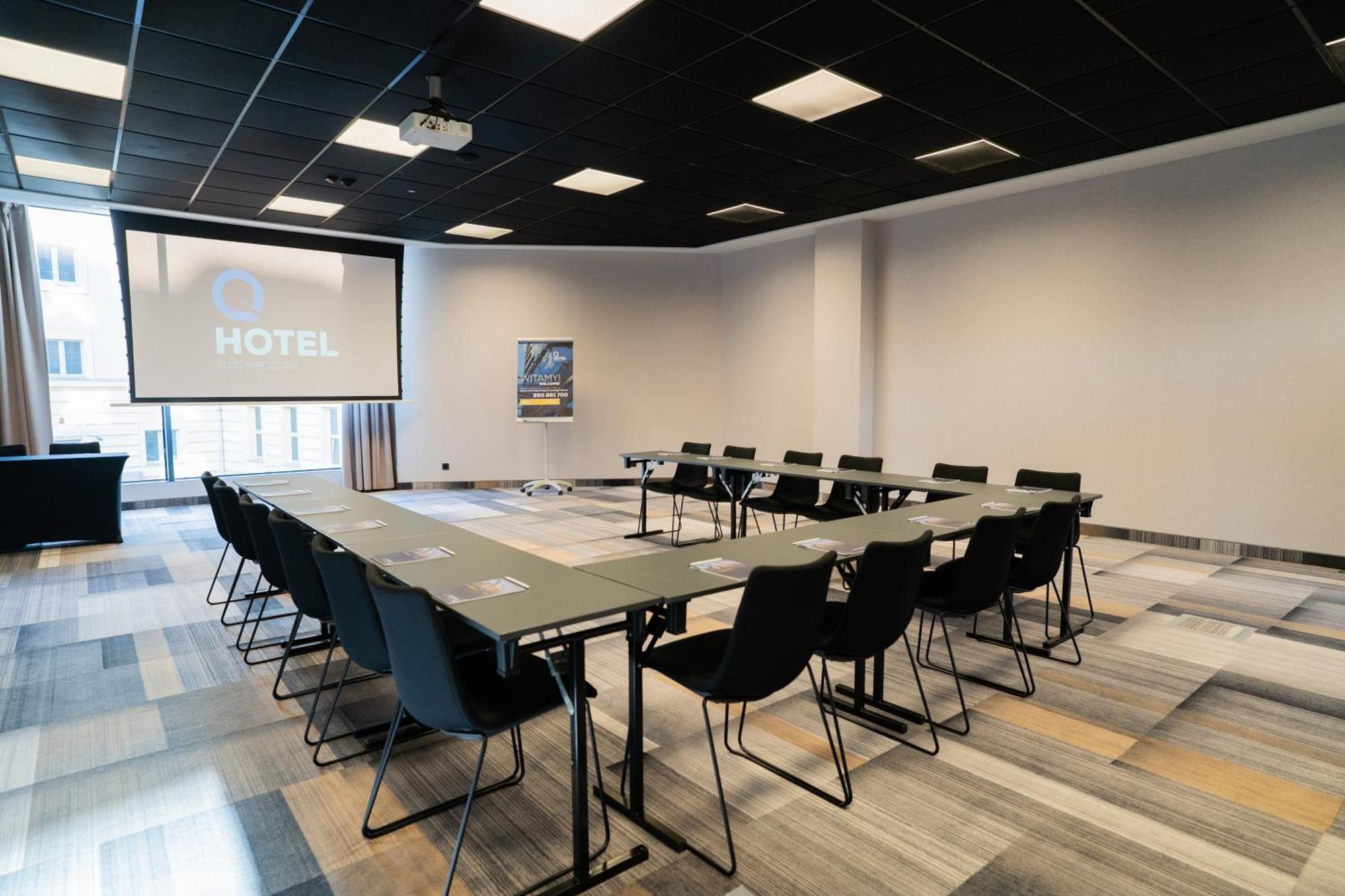 Q Hotel Plus ורוצלב מראה חיצוני תמונה