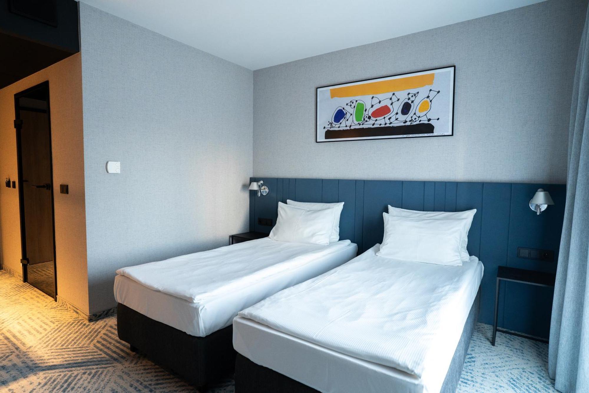 Q Hotel Plus ורוצלב מראה חיצוני תמונה